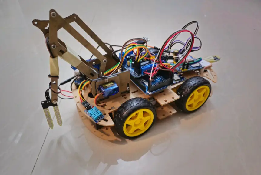 TerraTrack: Agricultural Data Collection and Monitoring IoT Rover preview 1